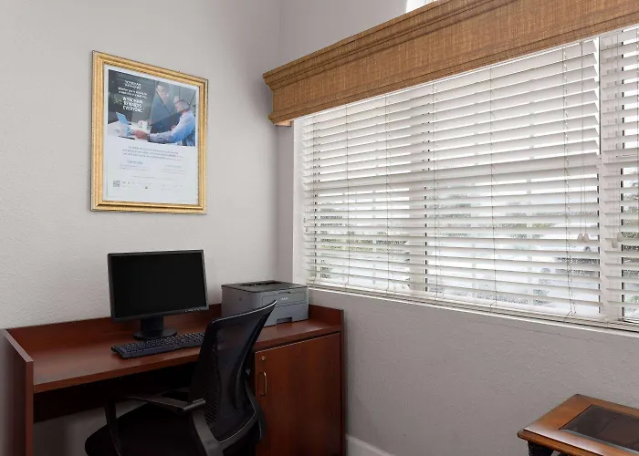 Microtel Inn And Suites - Zephyrhills